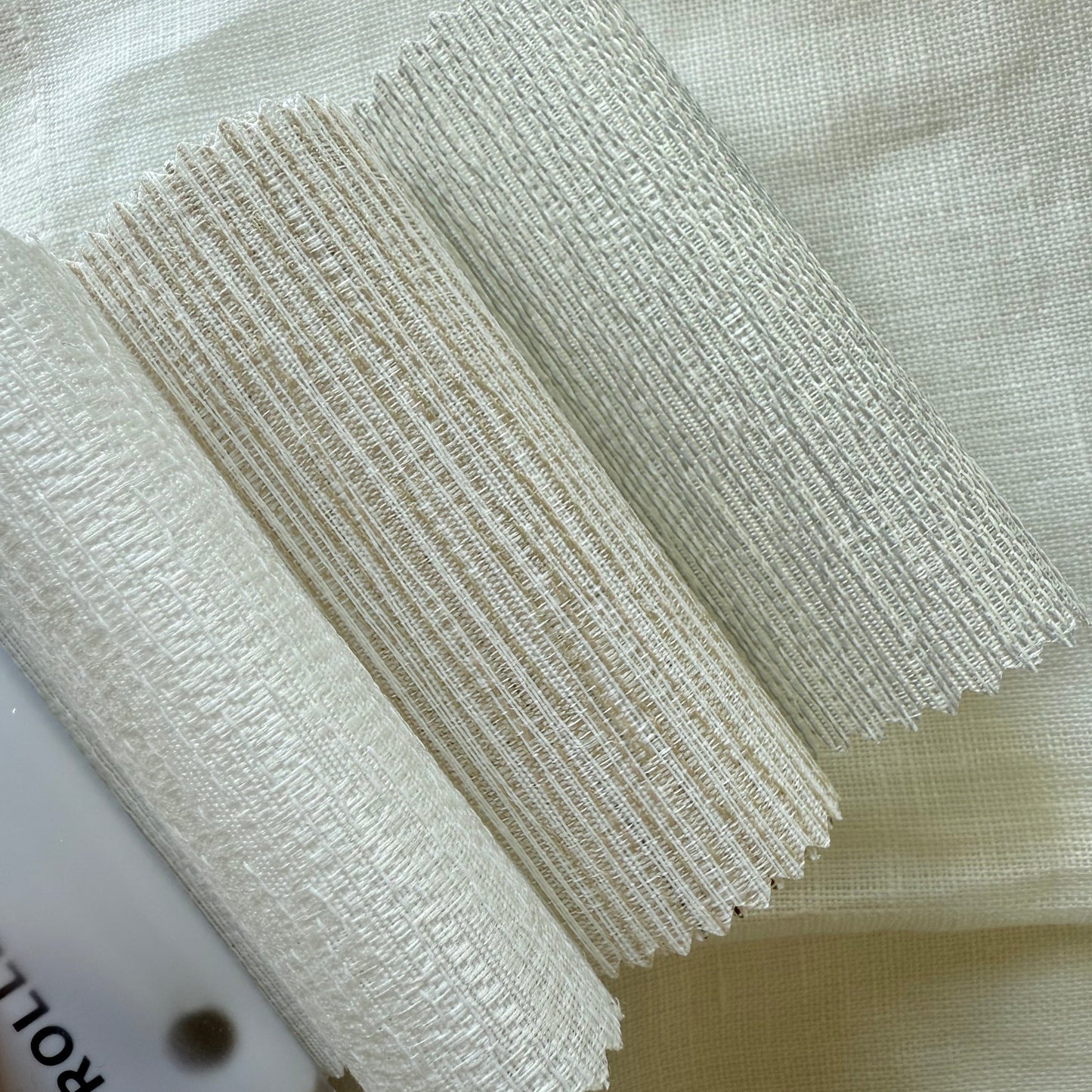 Fine Textured Light Filtering Roller Shades
