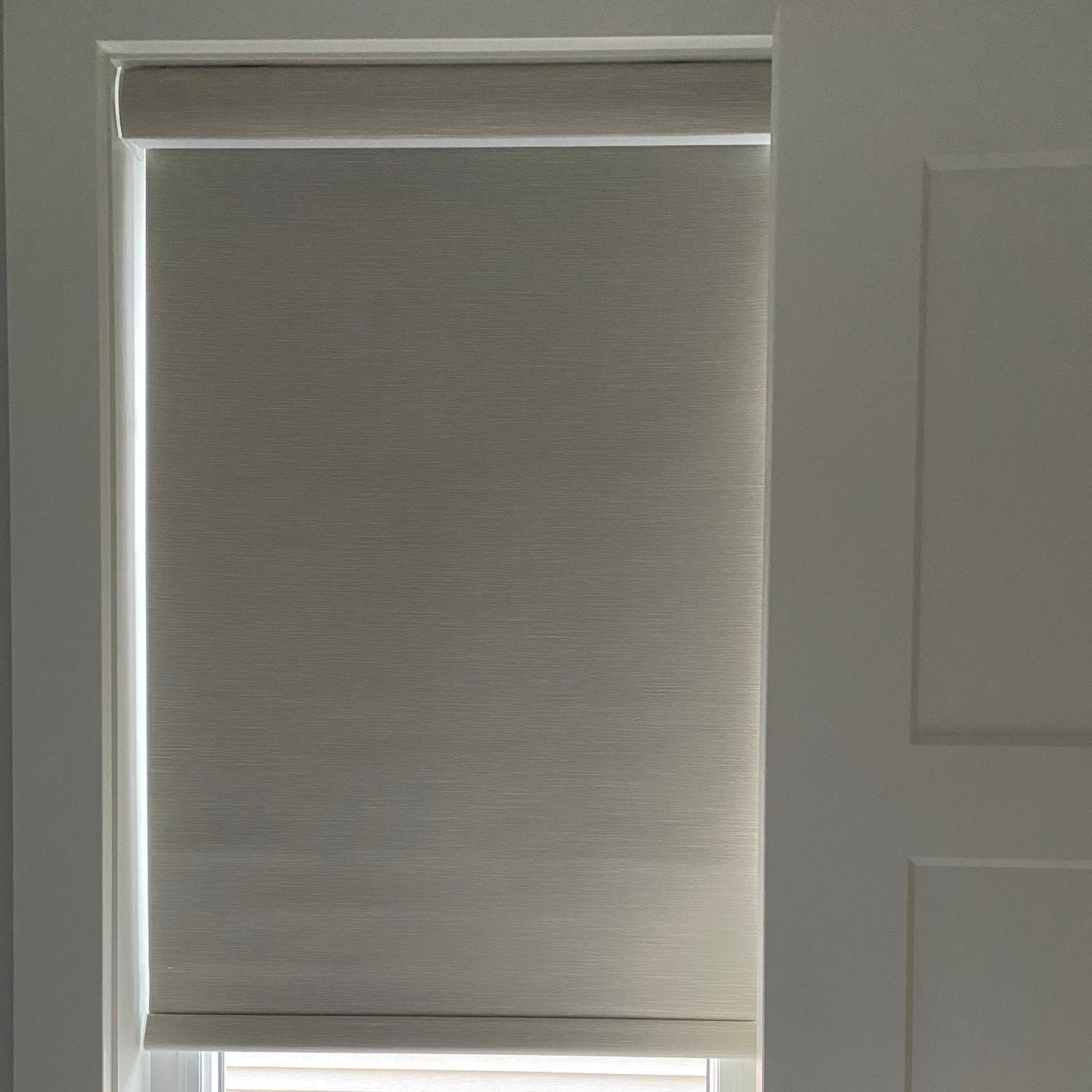 100% Blackout Roller Shades / Blinds – Jacquard Textured Fabric | MIFU Decor