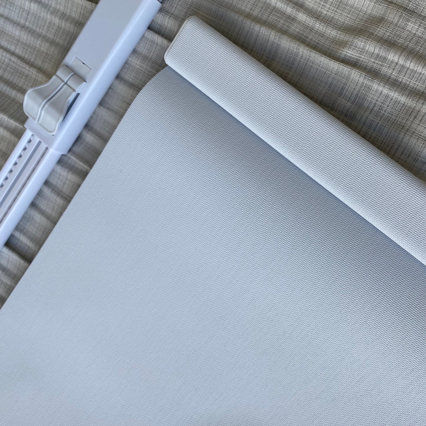 Absolute Blackout Roller Shades / Blinds – Fire Retardant Sunscreen Fabric | MIFU Decor